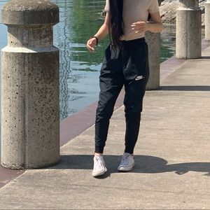 Nike windbreaker material pants